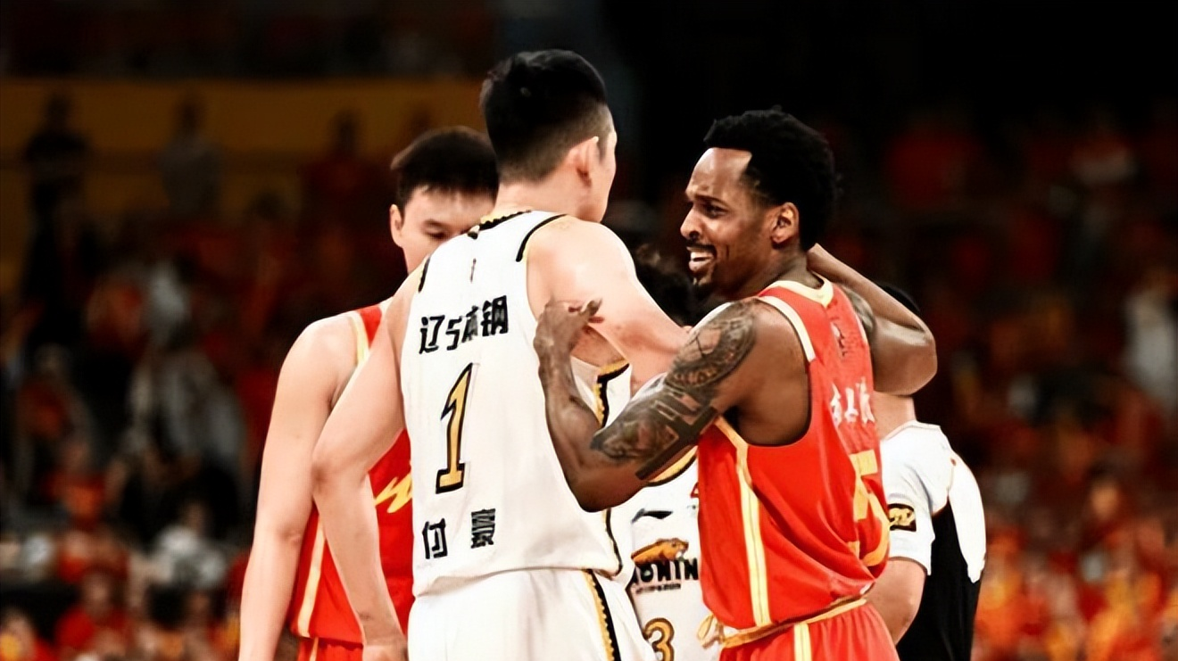 关于赛地聚焦——CBA季后赛今晨热度飙升，广厦男篮强势反弹，球迷炸锅，身体对抗强度拉满的信息