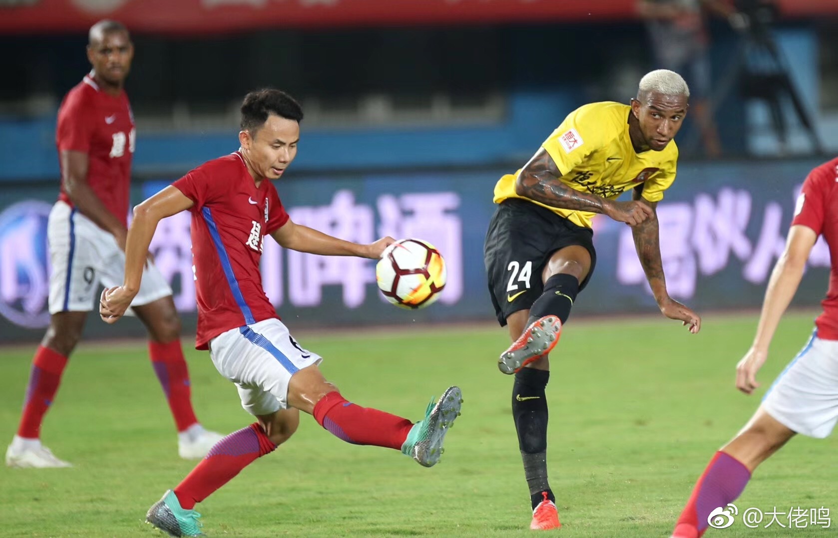 风云突变广州队窗口期伤情更新；中超版图或变；质疑声仍在；高层口径保持一致